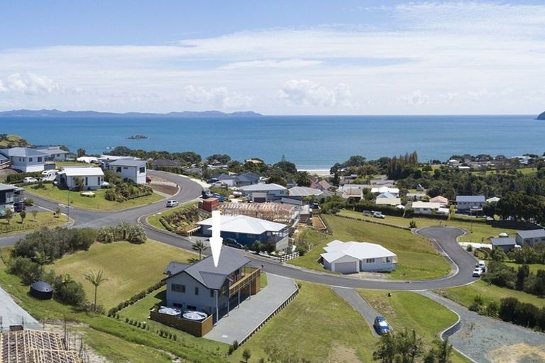 Photo of property in 17 Lori Lane, Coopers Beach, 0420