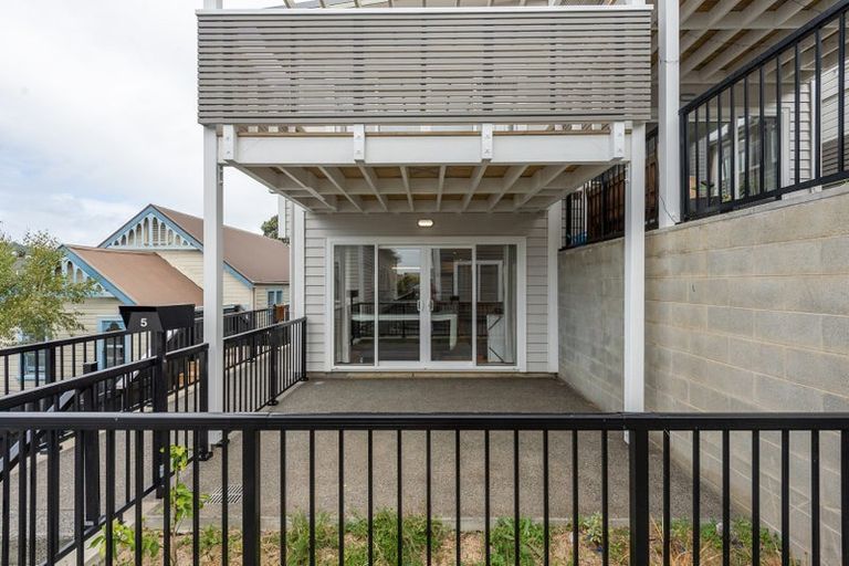 Photo of property in 5/239 Adelaide Road, Newtown, Wellington, 6021