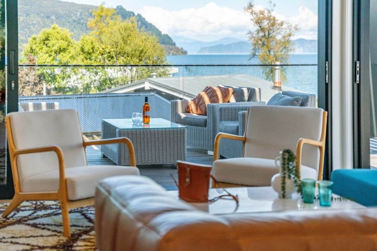 Photo of property in 2 Nisbet Terrace, Kinloch, Taupo, 3377