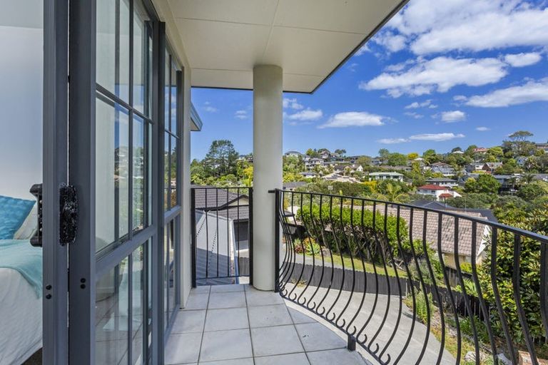 Photo of property in 25 Langana Avenue, Browns Bay, Auckland, 0630