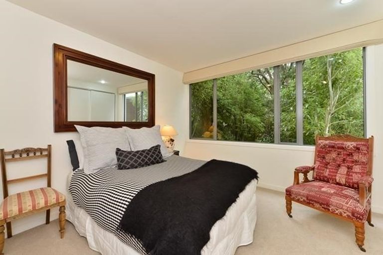 Photo of property in 37e Ngaio Road, Kelburn, Wellington, 6012