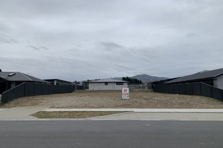 Photo of property in 4 Travertine Street, Cromwell, 9310