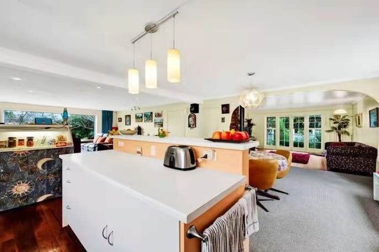 Photo of property in 67 Broadway, Waitara, 4320