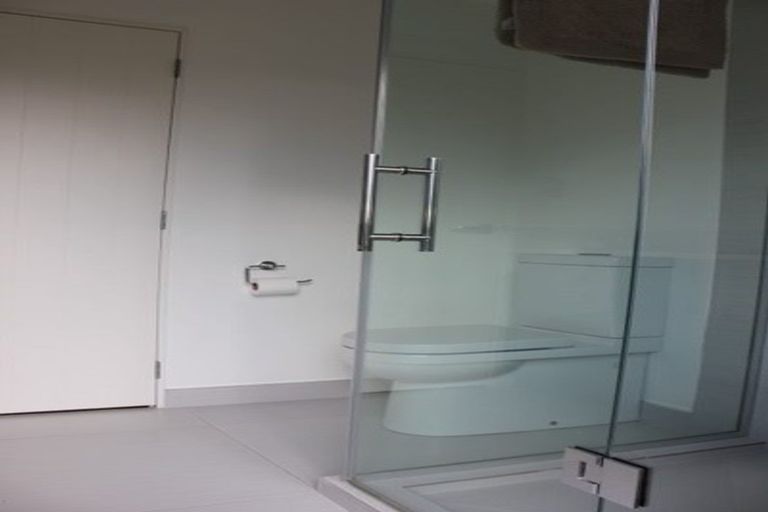 Photo of property in 7 Fern Court, Orewa, 0931