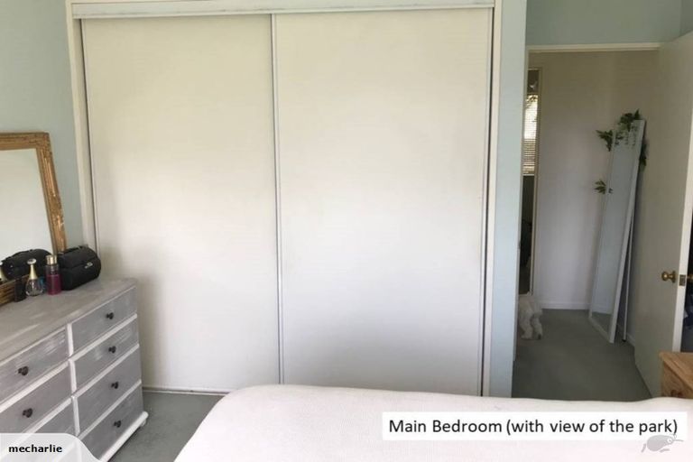 Photo of property in 5 Esther Place, Red Beach, 0932