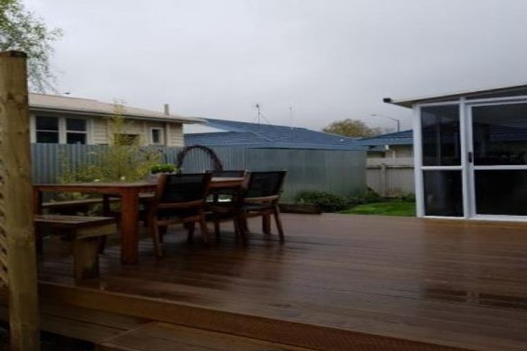 Photo of property in 2/434 Gloucester Street, Taradale, Napier, 4112