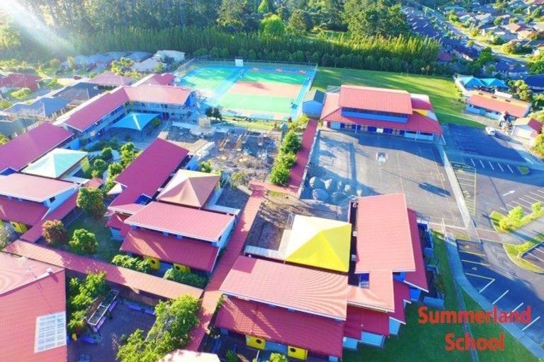 Photo of property in 5/31 Lucienne Drive, Ranui, Auckland, 0612