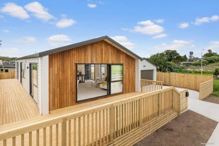 Photo of property in 81 Hamilton Drive, Waiuku, 2123