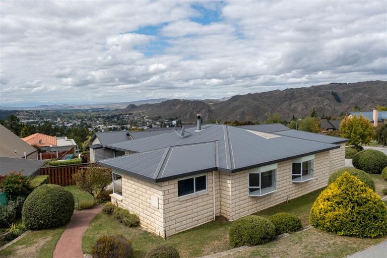 Photo of property in 22 Kamaka Crescent, Bridge Hill, Alexandra, 9320