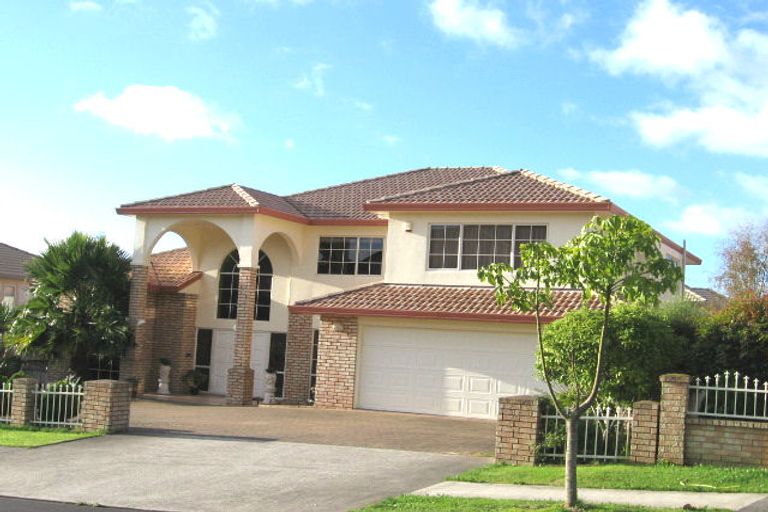 Photo of property in 10 Tumbridge Place, Somerville, Auckland, 2014