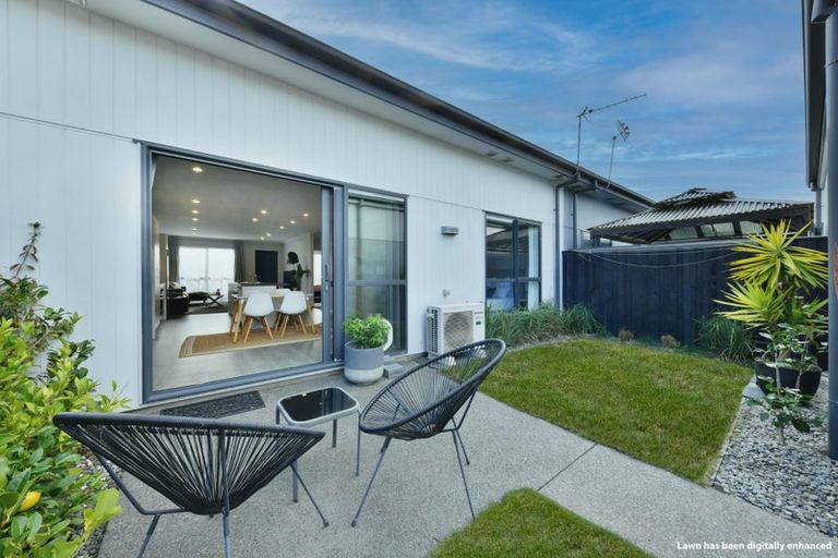 Photo of property in 27 William Dawson Crescent, Wigram, Christchurch, 8025