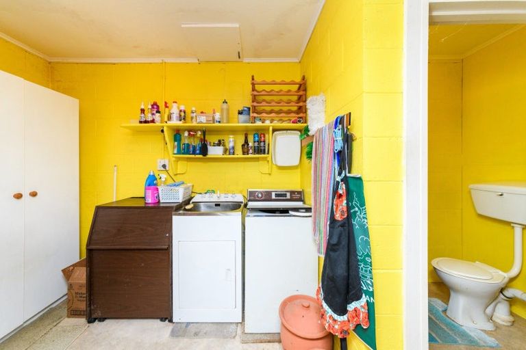 Photo of property in 16 Clifton Terrace, Fitzherbert, Palmerston North, 4410