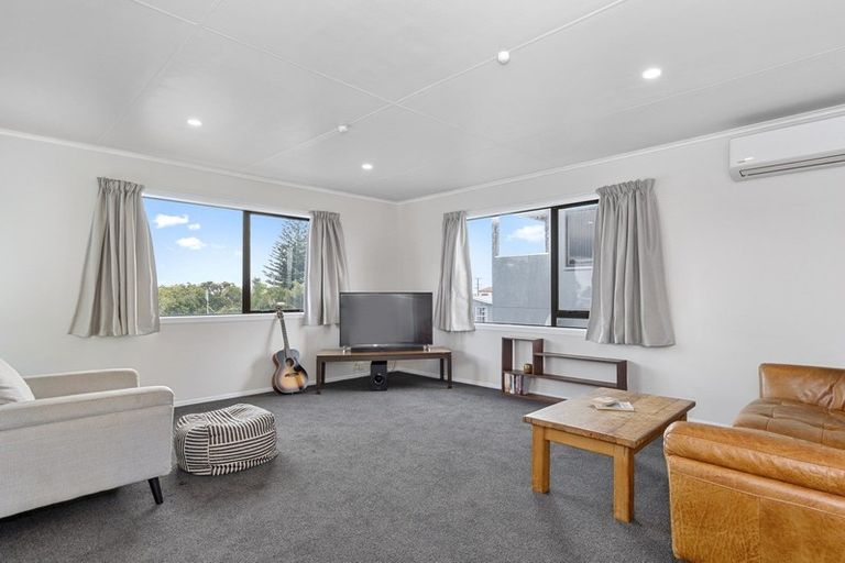 Photo of property in 1059a Papamoa Beach Road, Papamoa Beach, Papamoa, 3118