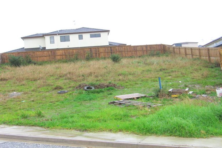 Photo of property in 3 Thomas Hamer Place, Greenhithe, Auckland, 0632