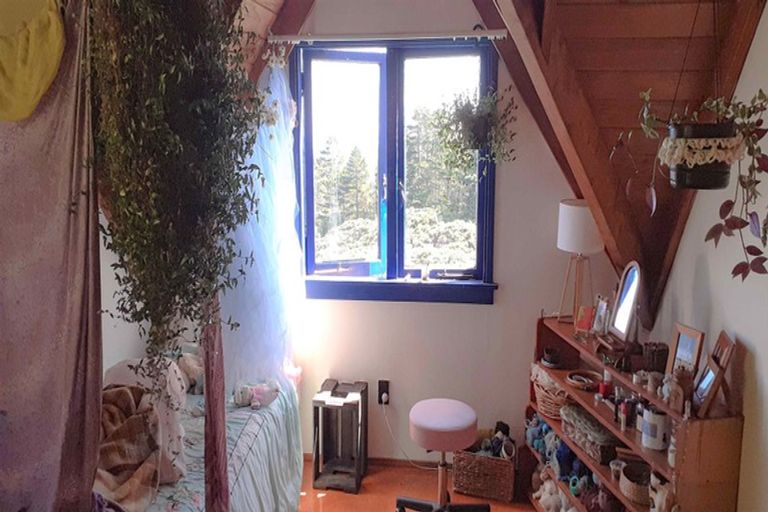 Photo of property in 122 Lone Kauri Road, Karekare, New Lynn, 0772