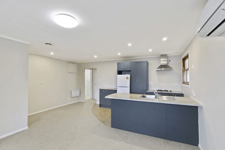 Photo of property in 5/60 Fairlie Terrace, Kelburn, Wellington, 6021