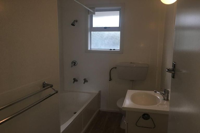 Photo of property in 307 Lyndon Road West, Hastings, 4122