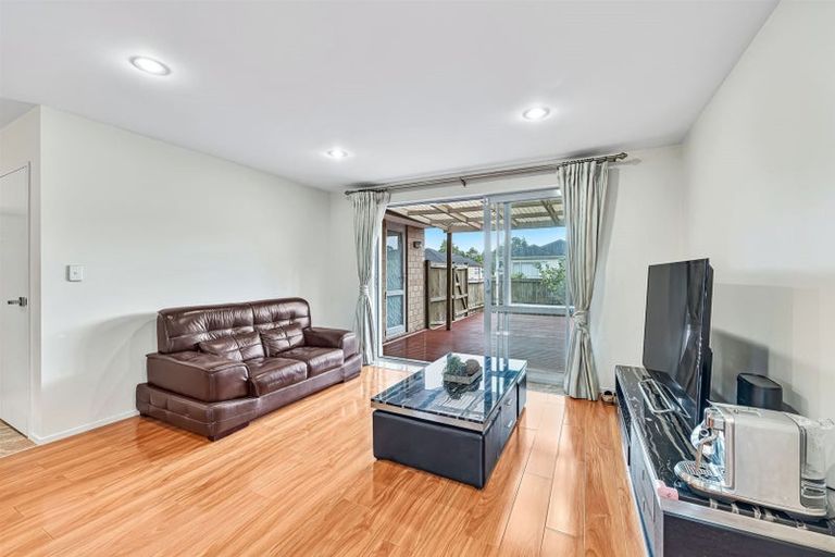 Photo of property in 388 Ormiston Road, Flat Bush, Auckland, 2019