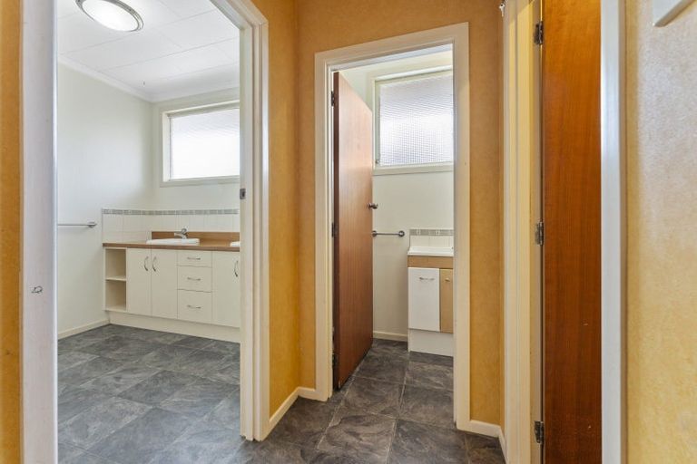 Photo of property in 247 Vogel Street, Roslyn, Palmerston North, 4414