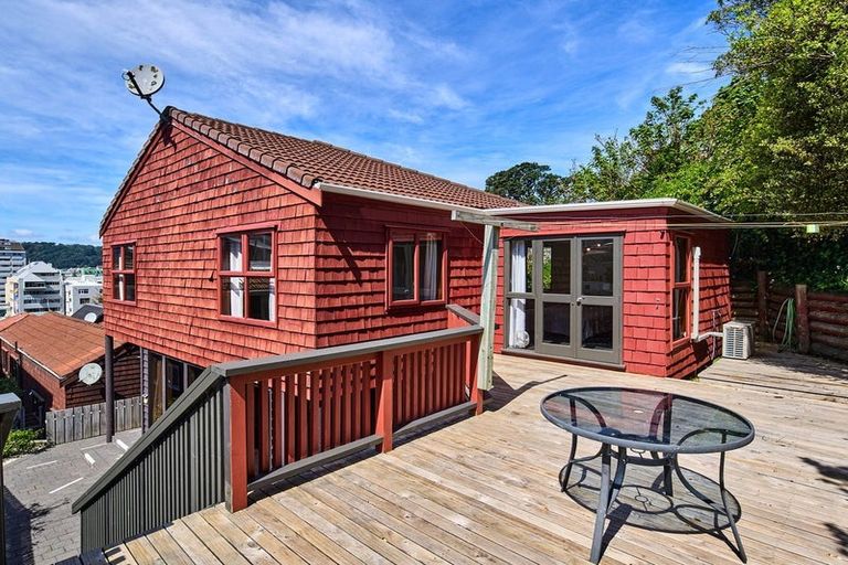 Photo of property in 332c The Terrace, Te Aro, Wellington, 6011
