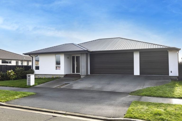 Photo of property in 4 Kingsbridge West, Burwood, Christchurch, 8083