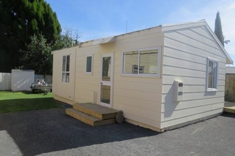 Photo of property in 9a Rawene Street, Waikanae, 5036