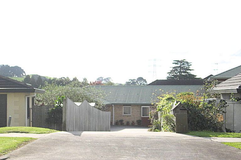 Photo of property in 102 Charles Prevost Drive, The Gardens, Auckland, 2105