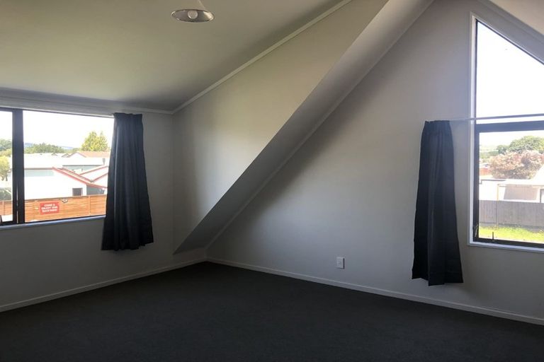 Photo of property in 49a Tarewa Road, Rotorua, 3010