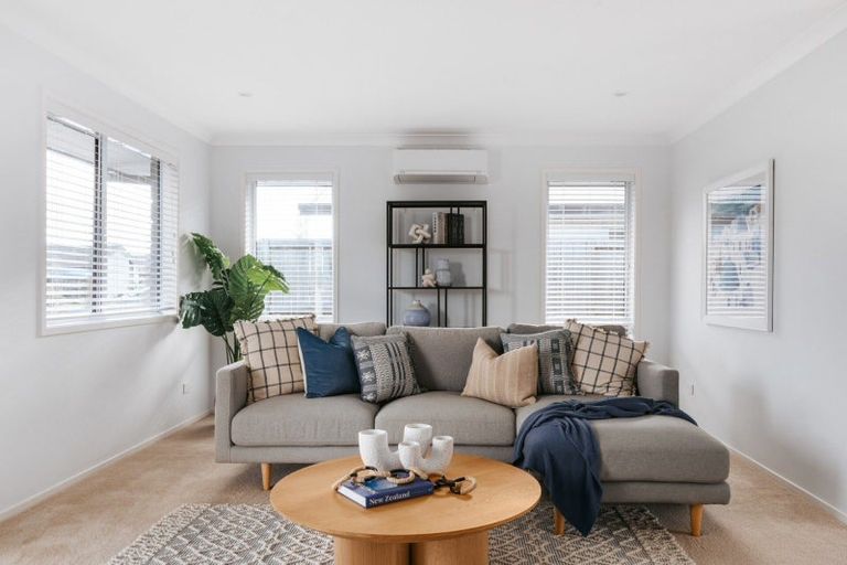 Photo of property in 56 Te Kio Crescent, Papamoa Beach, Papamoa, 3118