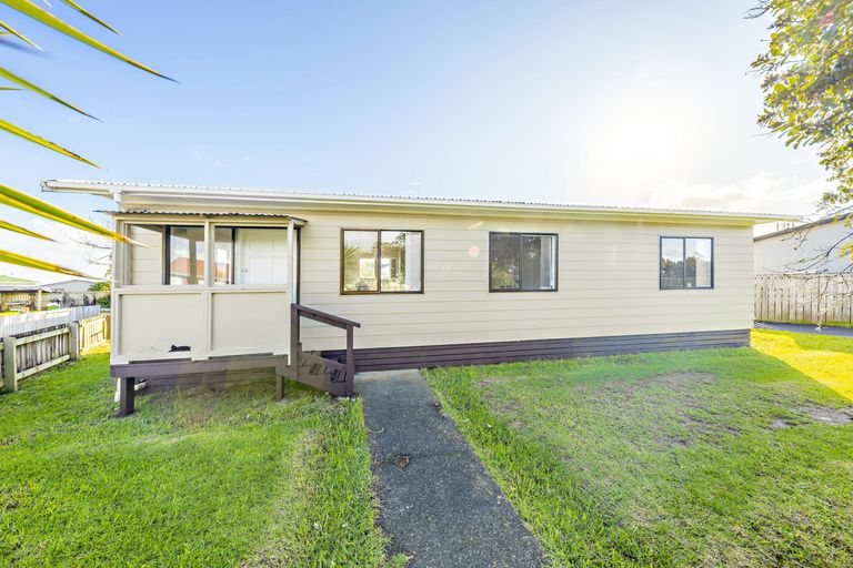 Photo of property in 1/19 Templeton Place, Clendon Park, Auckland, 2103