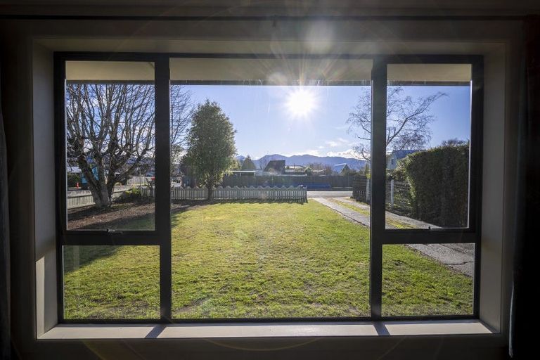 Photo of property in 12 Sutherland Street, Te Anau, 9600