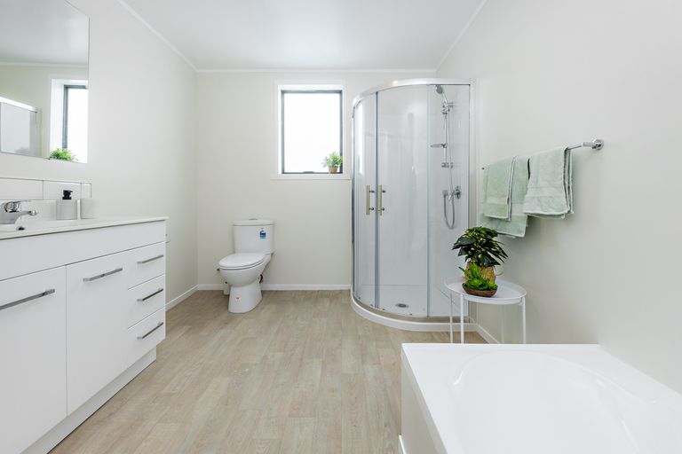 Photo of property in 1/25 Blanes Road, Weymouth, Auckland, 2103