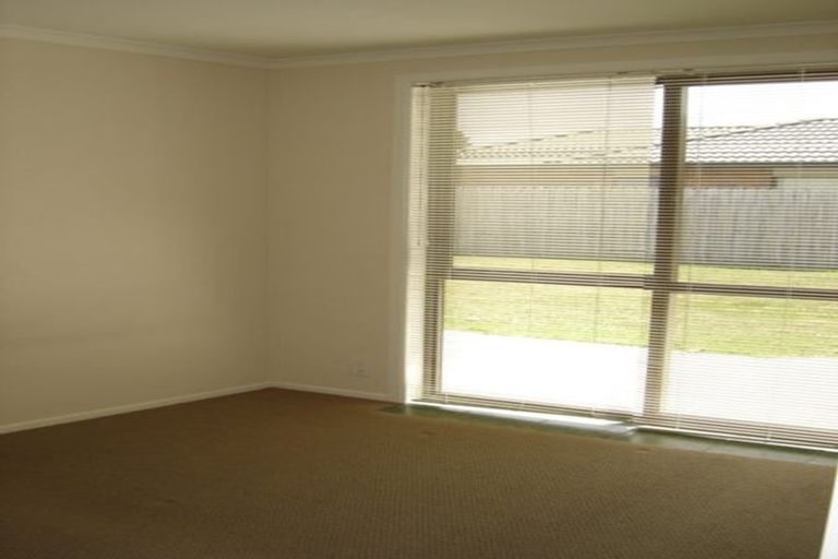 Photo of property in 15 Shankill Place, East Tamaki, Auckland, 2013