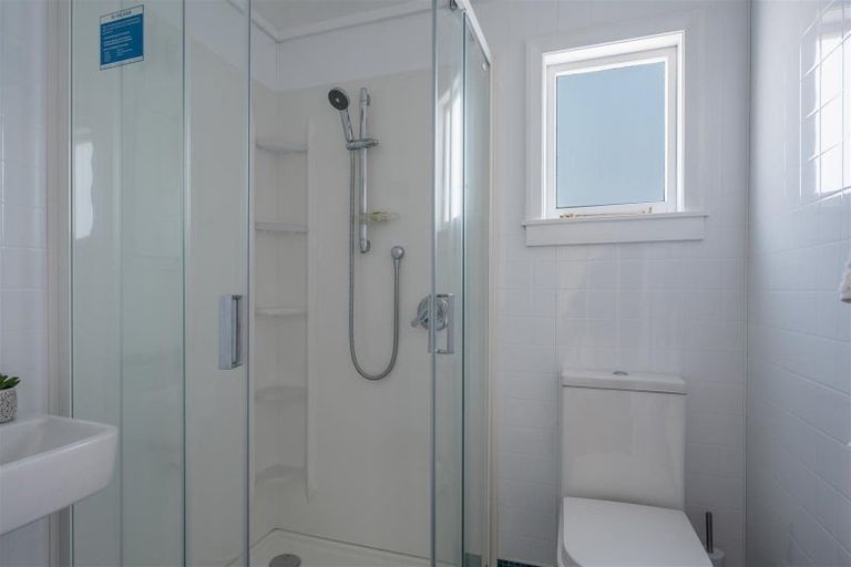 Photo of property in 2 Martin Street, Monaco, Nelson, 7011