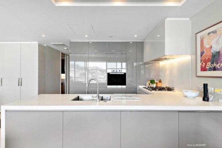 Photo of property in Clyde Quay Wharf, 2a/7 Clyde Quay Wharf, Te Aro, Wellington, 6011