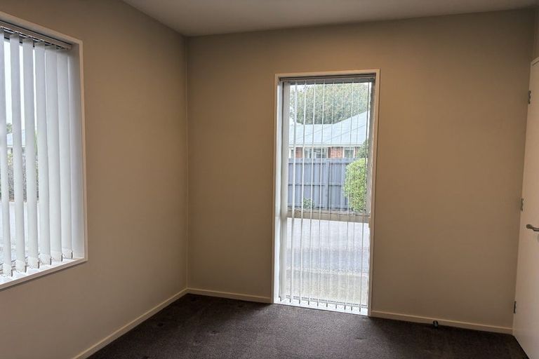 Photo of property in 1/5 Kennedys Bush Road, Halswell, Christchurch, 8025