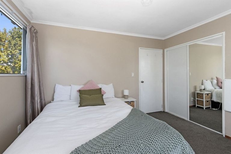 Photo of property in 64 Karnak Crescent, Russley, Christchurch, 8042