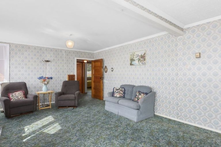 Photo of property in 172 Kaikorai Valley Road, Bradford, Dunedin, 9011