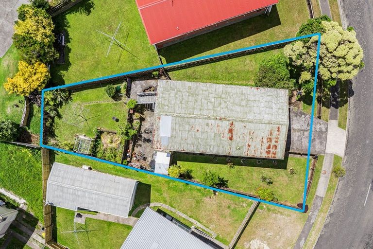 Photo of property in 19 Sombrero View, Ascot Park, Porirua, 5024