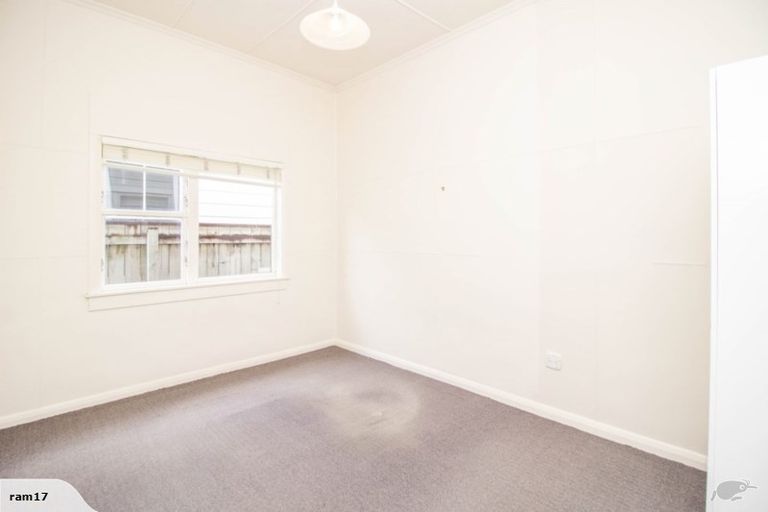 Photo of property in 1 Cuba Street, Petone, Lower Hutt, 5012