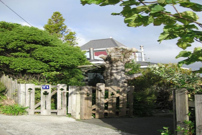 Photo of property in 71 Motuhara Road, Plimmerton, Porirua, 5026