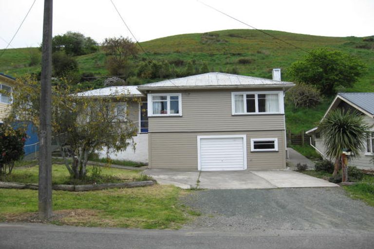 Photo of property in 76 Emano Street, Toi Toi, Nelson, 7010