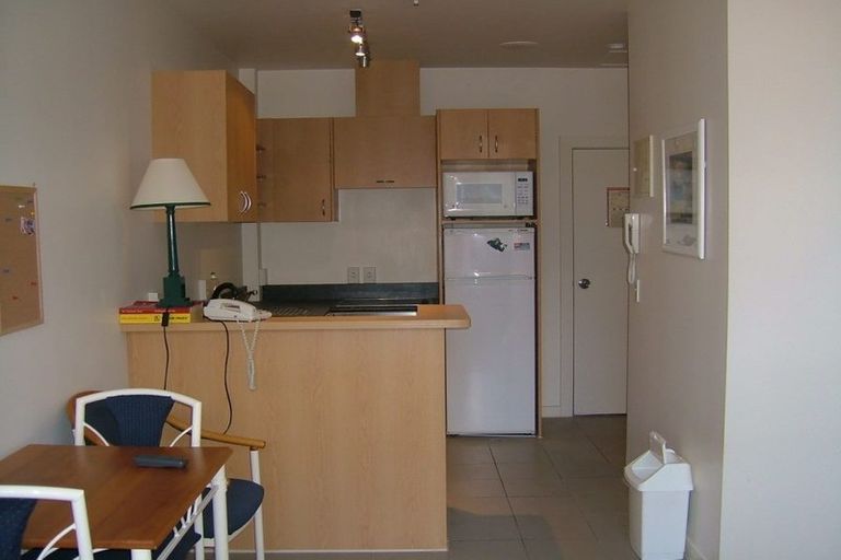 Photo of property in Terrace Tower Apartments, 12c/126 The Terrace, Wellington Central, Wellington, 6011
