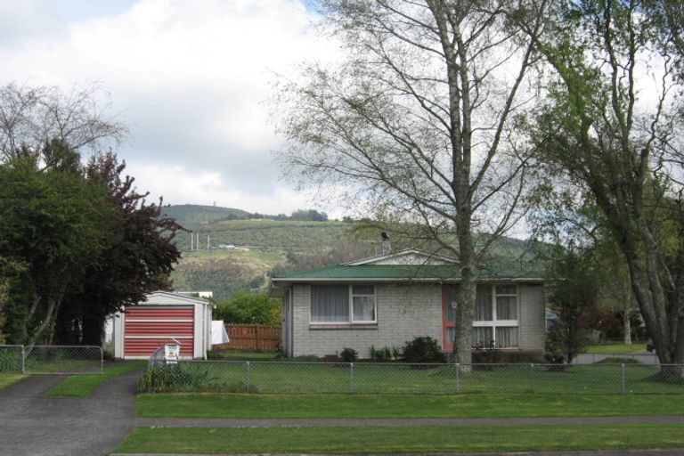 Photo of property in 109 Aquarius Drive, Kawaha Point, Rotorua, 3010