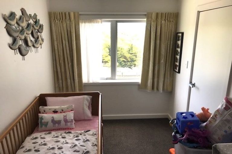 Photo of property in 3c Sidlaw Street, Strathmore Park, Wellington, 6022