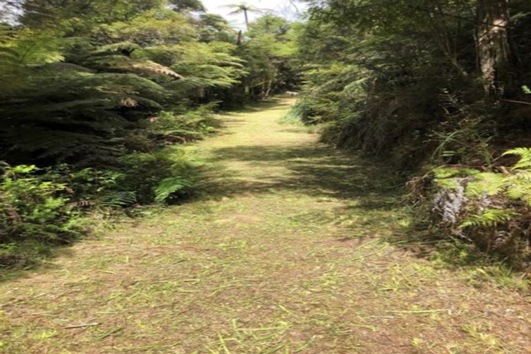 Photo of property in 111-113 Parker Road, Oratia, Auckland, 0604