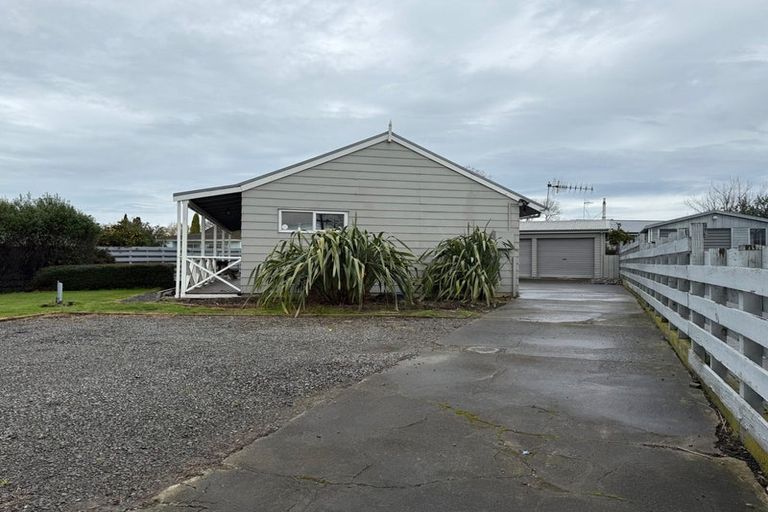Photo of property in 115 Middle Road, Havelock North, 4130