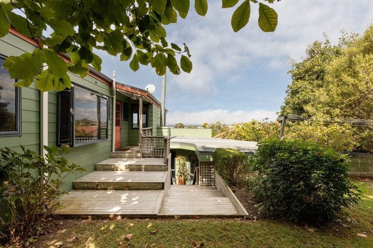 Photo of property in 116b Harbour View Road, Omokoroa, 3114