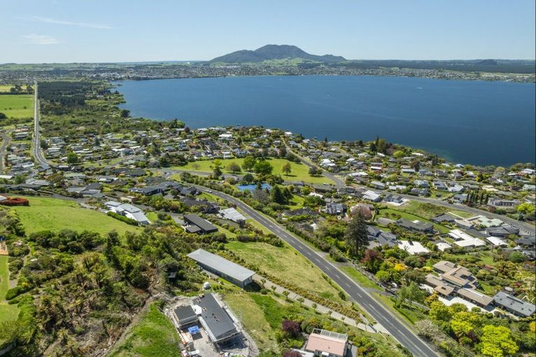 Photo of property in 58 Mapara Road, Acacia Bay, Taupo, 3385