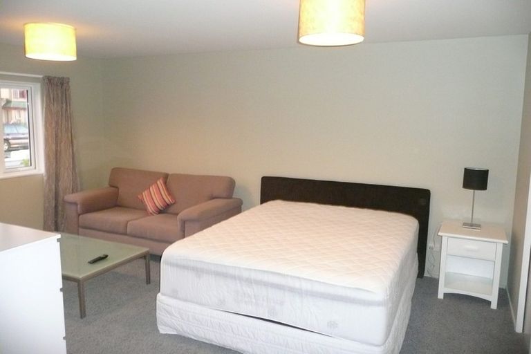 Photo of property in 663 George Street, North Dunedin, Dunedin, 9016